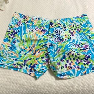 EUC Lilly Pulitzer Callahan shorts 8